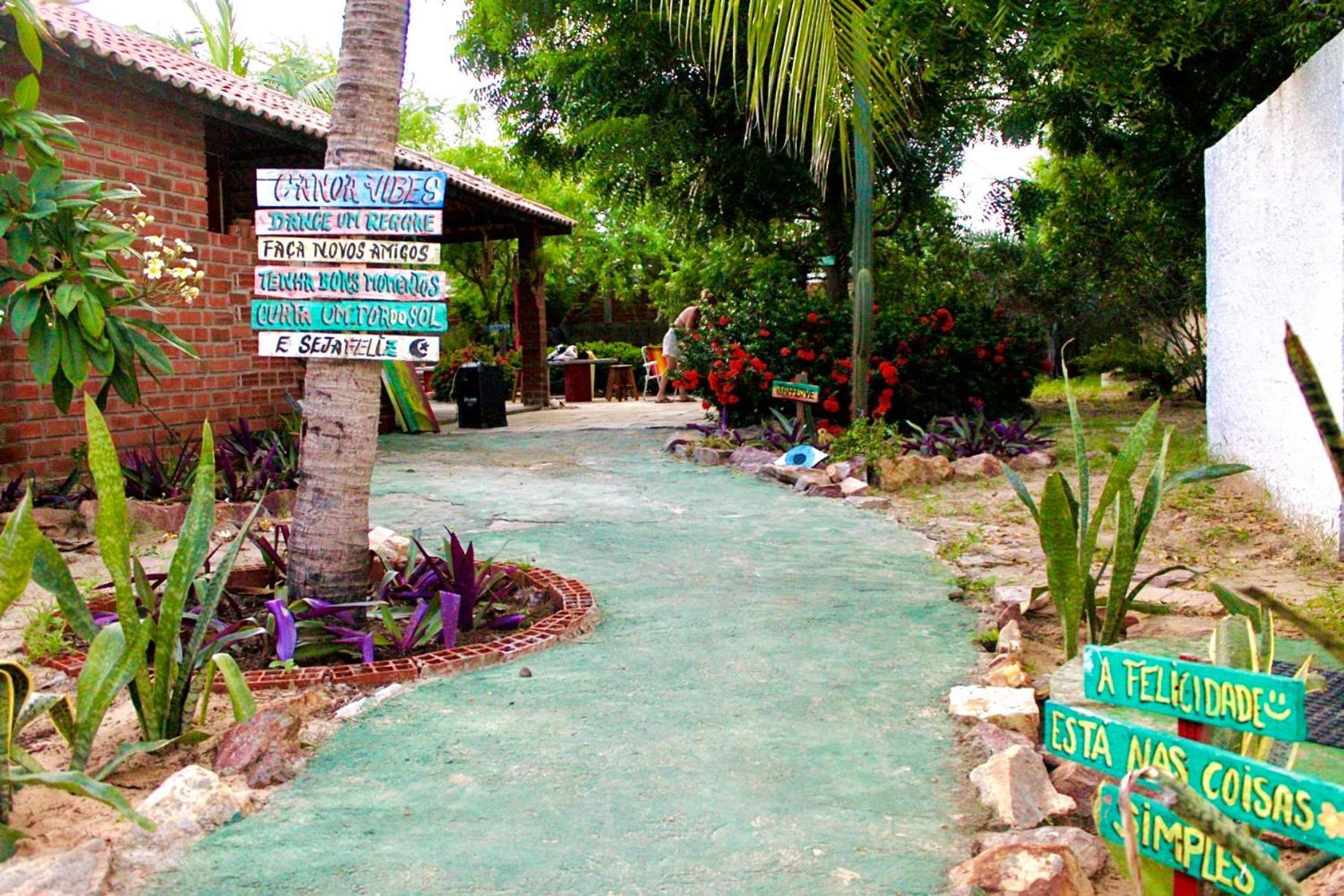 Canoa Roots Hostel & Camping Canoa Quebrada Exterior photo